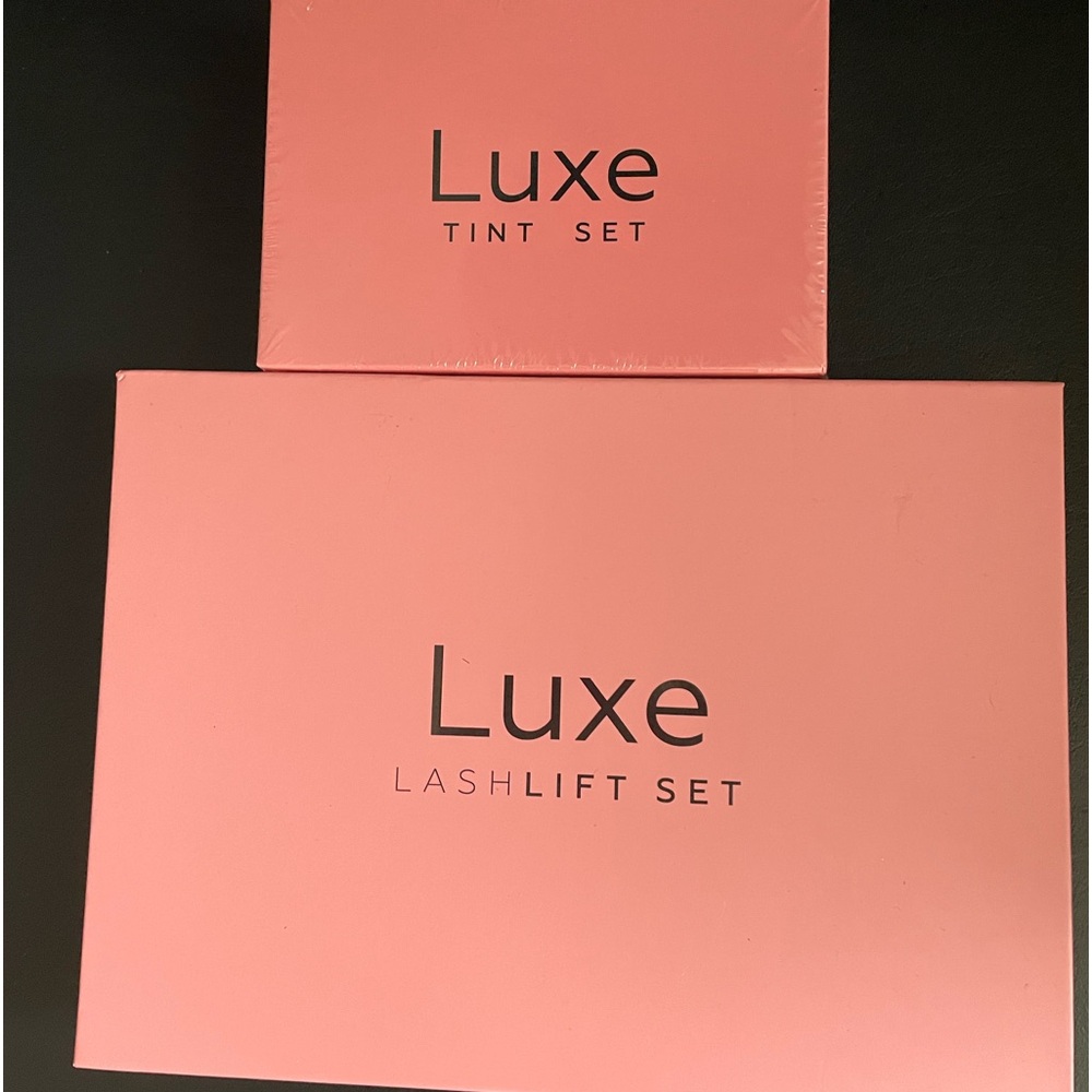 Luxe LashLift & Tint. PLEASE READ: 2 Lashlift applications used. Tint used once